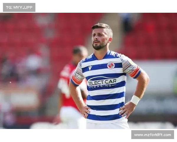 埃因青年与阿贾青年足球队历史对比与发展演变的深度分析